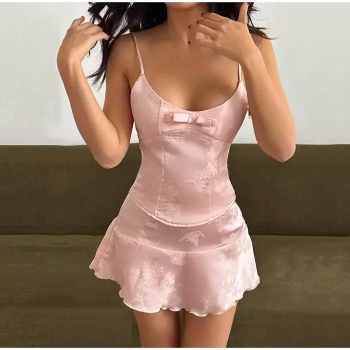 Ensemble deux pièces décontracté d'été 2026 pour femme : Haut corset à col en V avec dentelle et sho