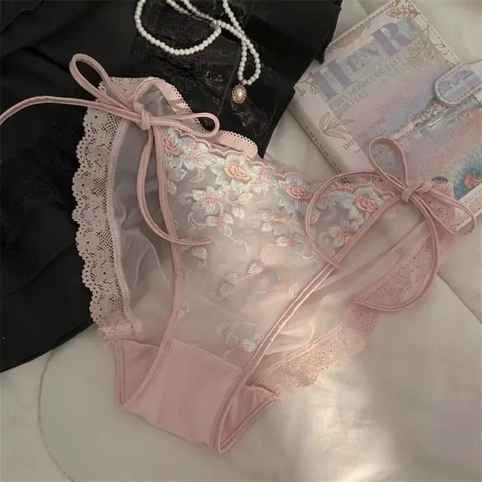 Culotte transparente brodée à fleurs taille basse en dentelle pour femme avec entrejambe en coton