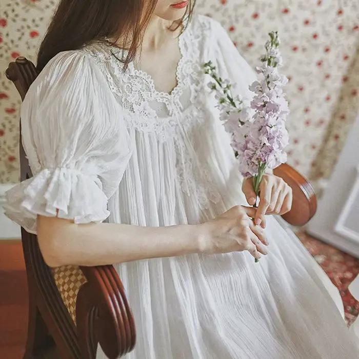 Chemise de nuit en dentelle française sexy à col en V, chemise de nuit blanche, chemise de nuit long