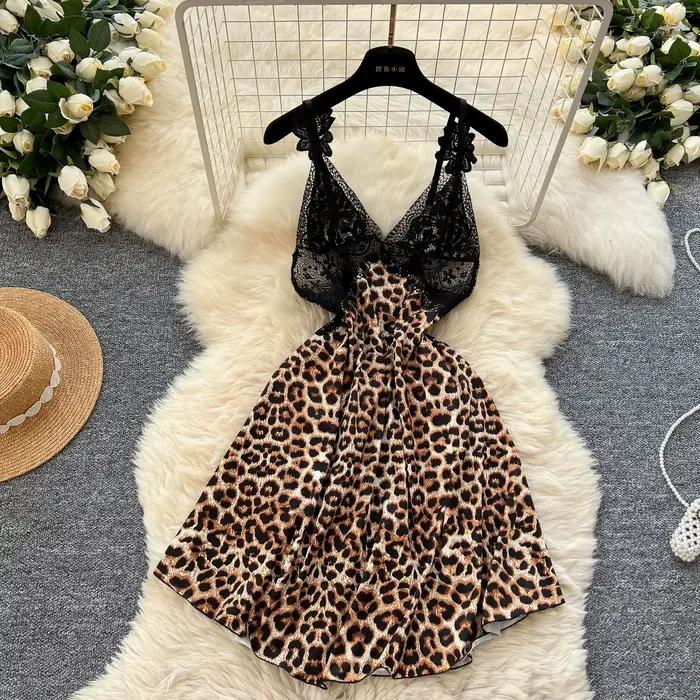 Mini robe moulante en dentelle rose, Sexy, manches longues, décolleté en V profond, froncée, tenue d