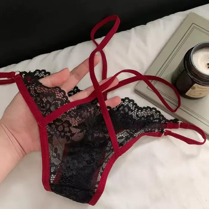 Sous-vêtements en dentelle esthétique Pure French Desire, sous-vêtements moulants taille basse avec 