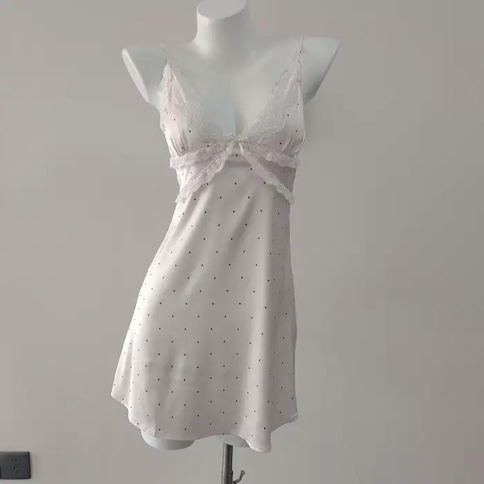 Pyjama de lingerie sexy pour femme, chemise de nuit amincissante d'été en soie glacée à pois et dent