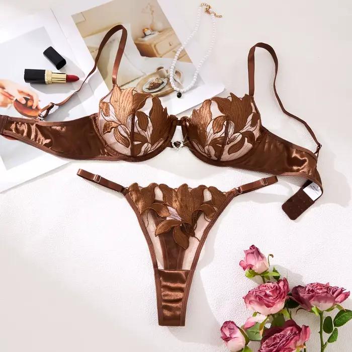 Ensemble de pyjama brodé - Un ensemble à motif floral adapté aux femmes, un soutien-gorge sexy ZA824