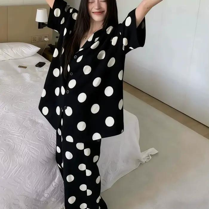 Pyjama pour femmes 2026 Nouvelle collection ample noir et blanc haut de gamme, ensemble de vêtements