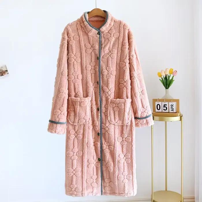 Chemise de nuit en flanelle pour femmes, peignoir doux et mignon, col montant, boutons, robe de mais
