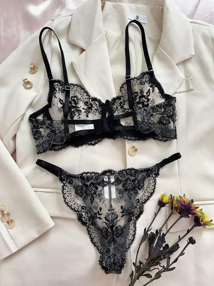 Ensemble de Lingerie Sexy avec broderie florale, maille transparente, confortable et élégant, offre 