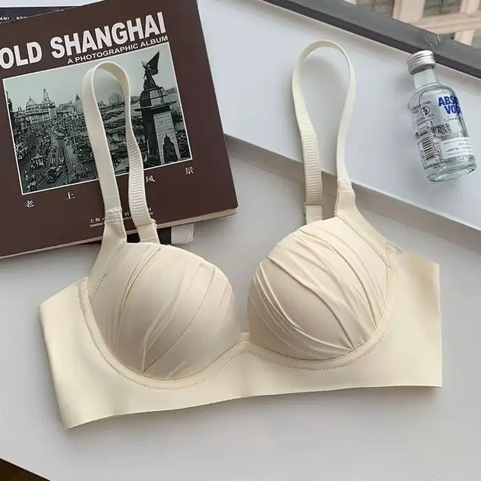 Nouveau Soutien-Gorge Plissé 2026 Push-Up pour Petites Poitrines, Sans Armature, Doux, Couleur Unie,