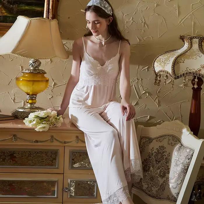 Pyjama sexy en modal pour femme, style rétro français, avec soutien-gorge intégré, bretelles en dent