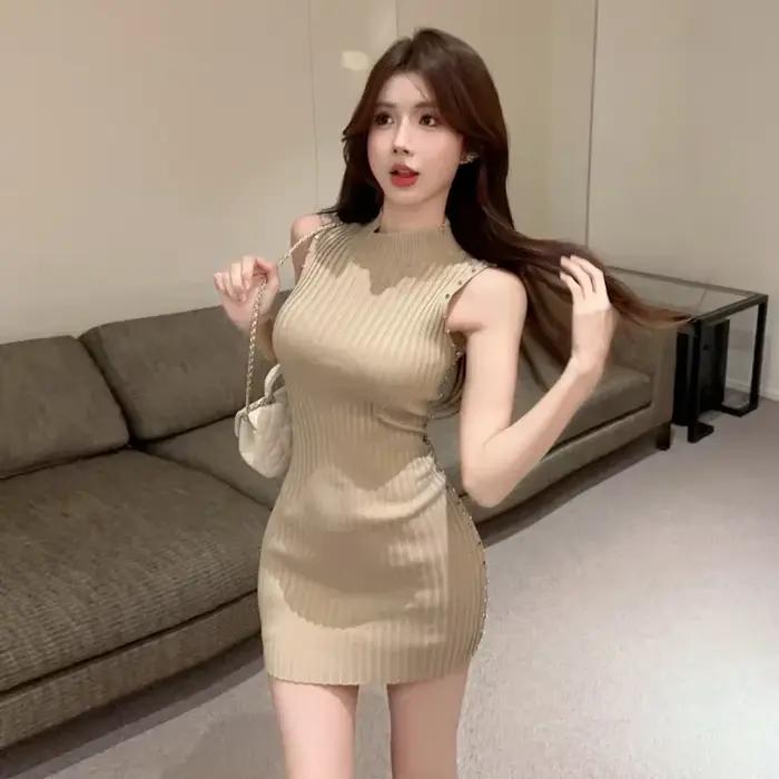 Kimtiendra mo-Mini robe sexy à rivets pour femmes, col mi-haut, taille enveloppée, robes moulantes, 