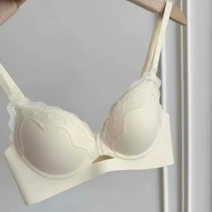 Lingerie pour fille de style français - dentelle volumineuse et élégante - soutien-gorge confortable