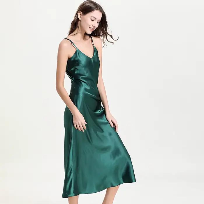 Chemise de nuit en soie pour femmes, robe d'été à bretelles, col en V, pyjama longue, Sexy, doux et 
