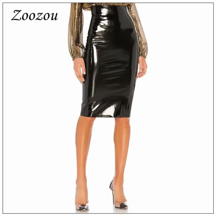 Dámska midi sukňa z latexu a lesklej PVC kože