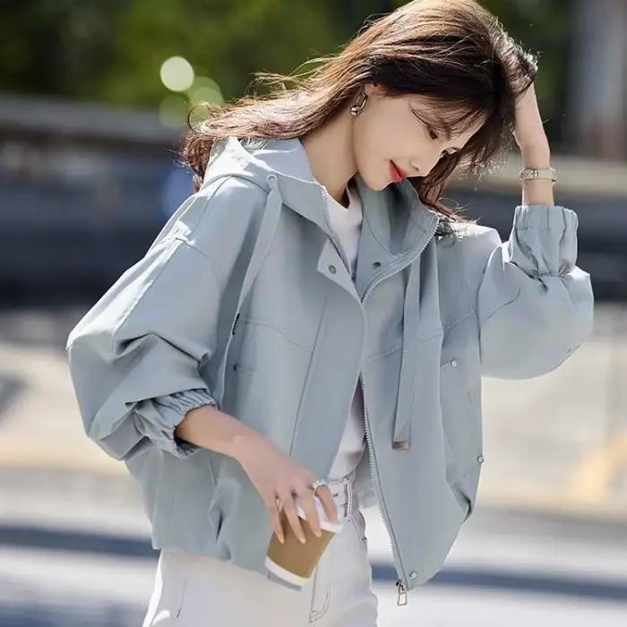 Chaqueta corta para mujer estilo urbano con capucha para primavera y otoño ocaciones especiales