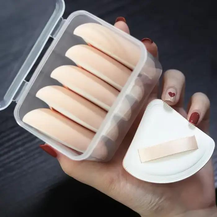 Kvapôčkové púdre na make-up pre ženy