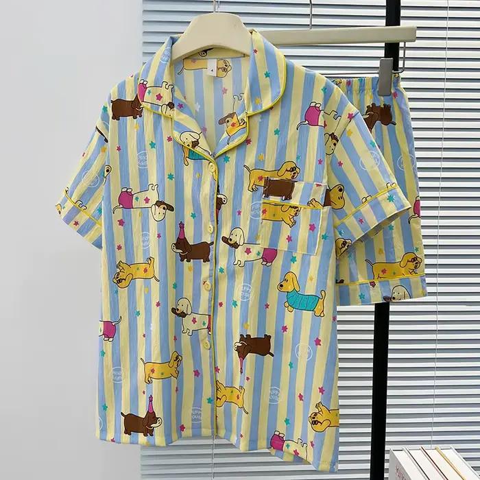 Nouveauté Été 2026 – Pyjama Femme Adorable Motif Teckel Rayé – Hauts et Shorts à Manches Courtes – Tenue de Nuit Tendance et Confortable pour la Maison