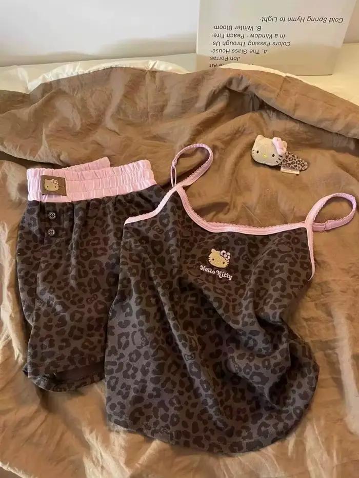 Pyjama sans manches Hello Kitty léopard design animé féminin été détente maison occasions spéciales