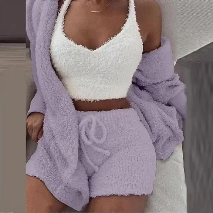 Nový zamatový pyžamový set pre ženy 2026 – Krátky sexy top + šortky + bunda – 3 kusy – Pohodlný a jemný domáci outfit – Pyžamo S-3XL