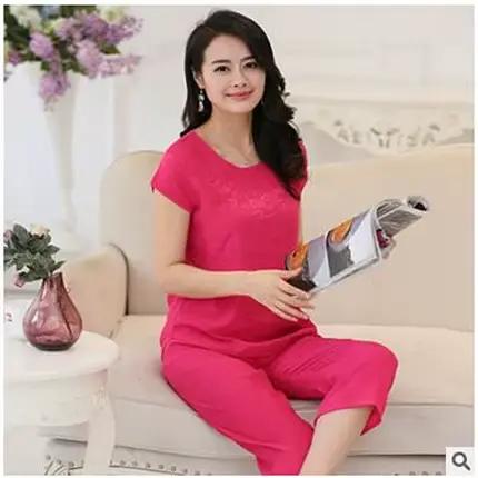 Dámske pyžamo s krátkym rukávom