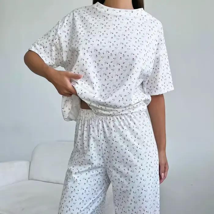 Nouveaux pyjamas pour femmes de style américain avec imprimé floral en forme de cœur, manches courtes, pantalon long, ensemble de vêtements de détente tendance grande taille