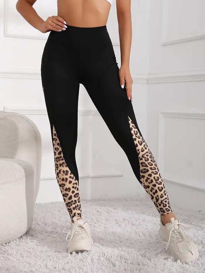 Dámske priliehavé joggingové nohavice s leopardím vzorom a vreckami