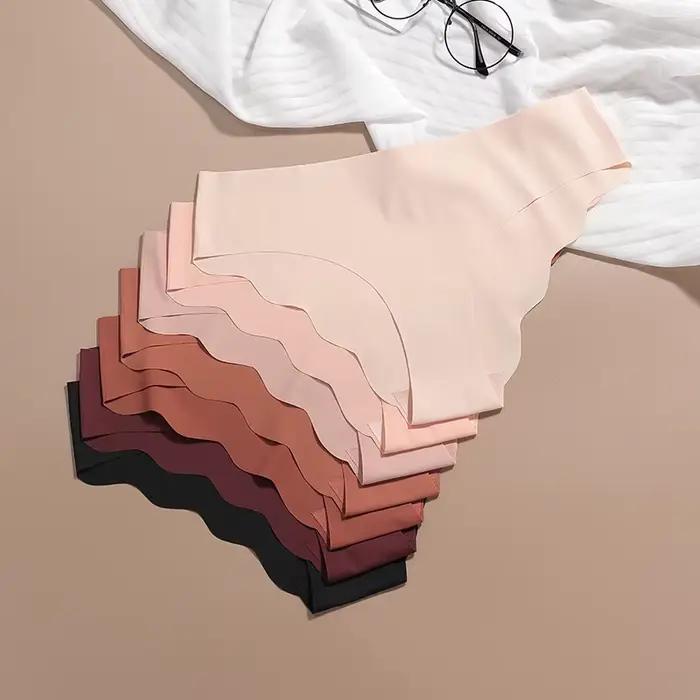 Offre spéciale nouveau Design découpé au Laser dames taille basse sans Trace culotte femmes confortable glace soie Invisible sans couture culotte