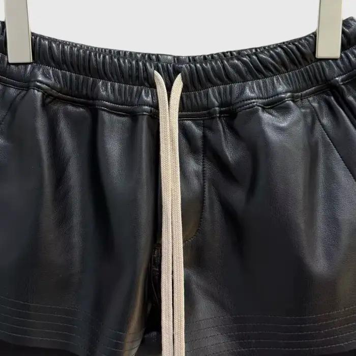 HKSH Letné nové dámske tmavé PU kožené šortky so šnúrkou a elastickým pásom
