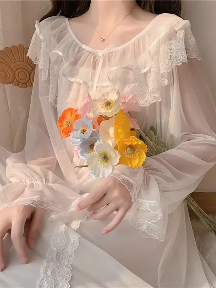 Femmes volants Vintage chemises de nuit Lolita pyjama princesse blanc dentelle maille fée robe de nuit victorienne chemise de nuit vêtements de détente