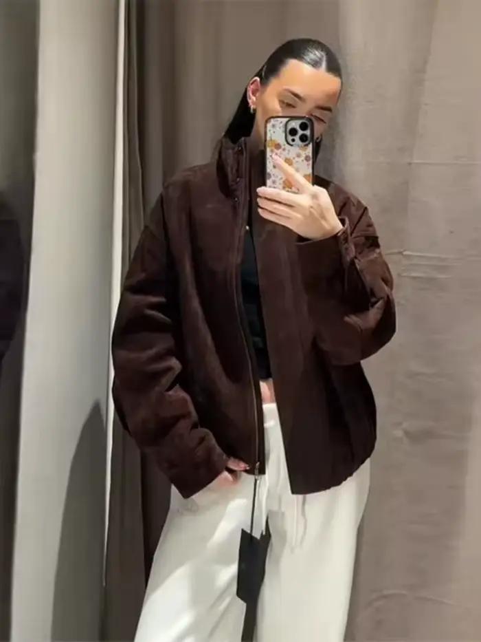 2025 Zima Vintage Hnedá Semišová Voľná Bunda pre Ženy Pohodlný Stojací Golier Hrubé Vrecká Teplý Kabát Jeseň Dámsky Zvrchník Streetwear