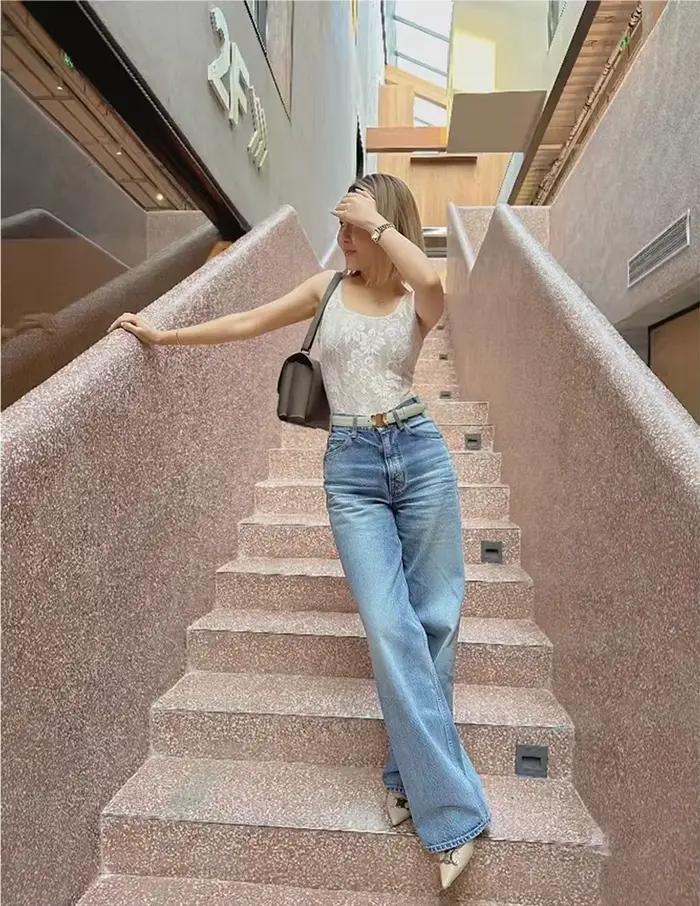 Dvojvrstvové čipkované body pre ženy s nízkym chrbtovým detailom