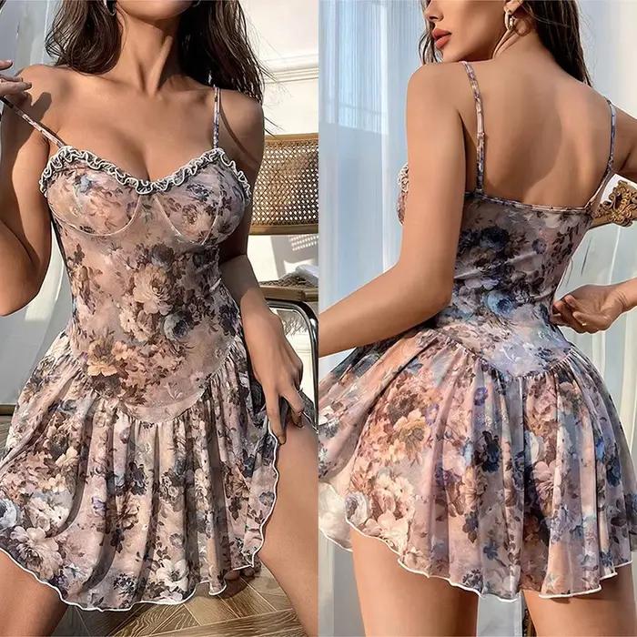 Kvetinová camisole nočná košeľa s mini sukňou a čipkou
