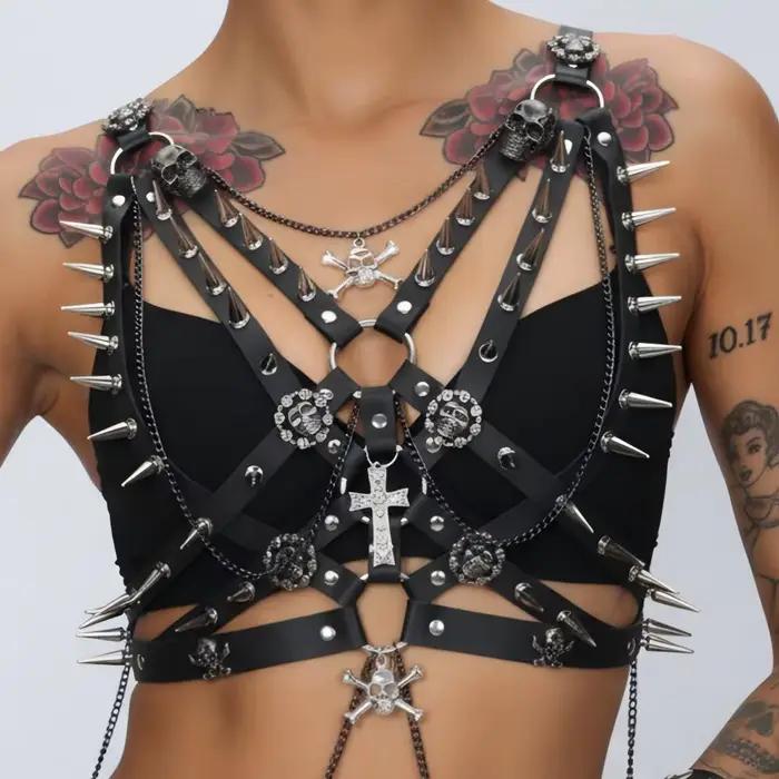 Gotické punk rockové tričko pre ženy s lebkami a cvočkami