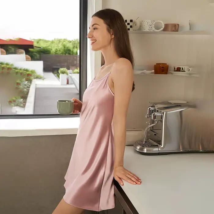 LILYSILK Dámska nočná košeľa z čistého hodvábu s okrúhlym výstrihom a nastaviteľnými ramienkami na doma a relax