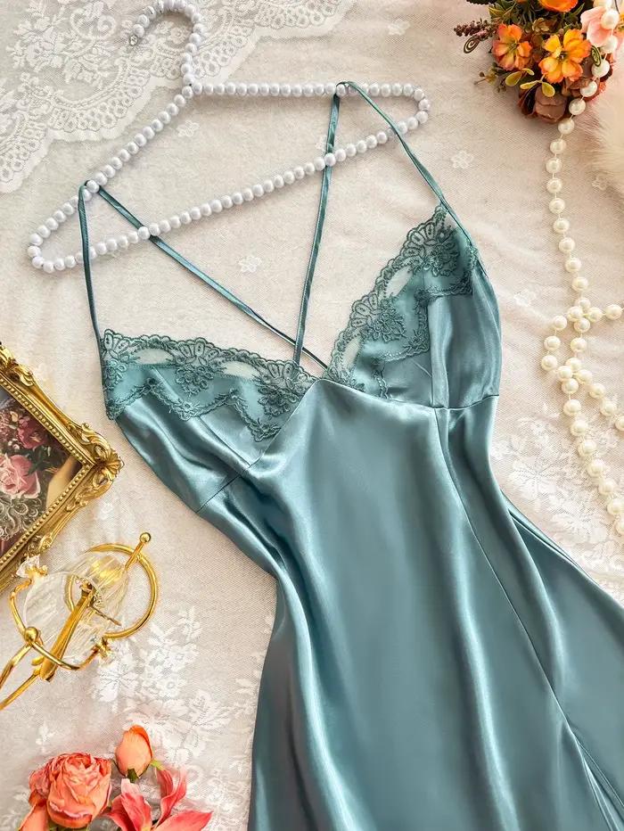 Nouvelle chemise de nuit sexy en dentelle pour femme avec bretelles croisées, col en V et fente latérale, idéale pour la maison et les soirées