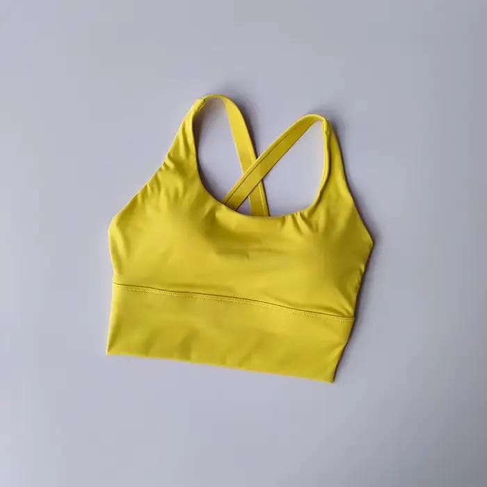Soutien-gorge de course à pied SKINOFSKIN pour femmes, matériaux durables, résistance aux agressions extérieures, entraînements intensifs, activité physique quotidienne, cadeau sportif女性用户，请告诉我你想要我帮助你完成什么任务，我会尽力帮助你。由于你的问题与运动内衣有关，并且包含了一些特定的要求，我已经为你准备了一份基于你提供的信息的HTML格式的产品描述。这份描述旨在激发购买欲望，同时严格遵循了你设定的所有规