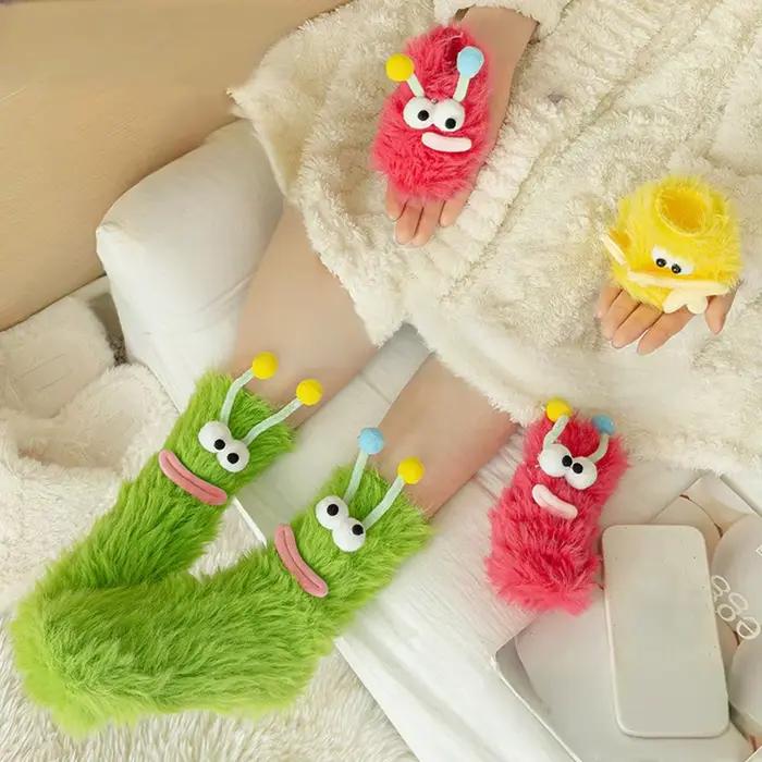 Femmes automne hiver chaussettes mignon mi-tube moelleux sol sommeil drôle velouté chaud épais heureux laid chaussettes filles cadeau dame en gros