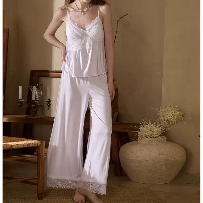 Pyjama sexy en modal pour femme, style rétro français, avec soutien-gorge intégré, bretelles en dentelle et pantalon large, idéal pour l'été