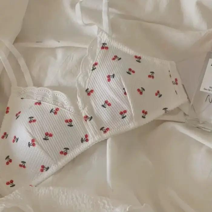 Soutien-gorge coréen simple en dentelle, sans couture, mignon, froncé, fin, respirant, sans fil, élastique, confortable, lingerie