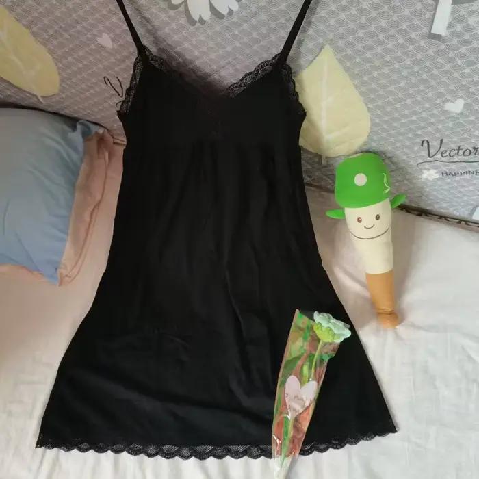 Nová čipková nočná košeľa pre ženy