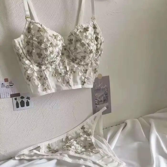 Ensemble de sous-vêtements sexy en dentelle brodée pour femmes, lingerie rétro, soutien-gorge confortable, soutien-gorge push-up, ensembles de culottes de mariage