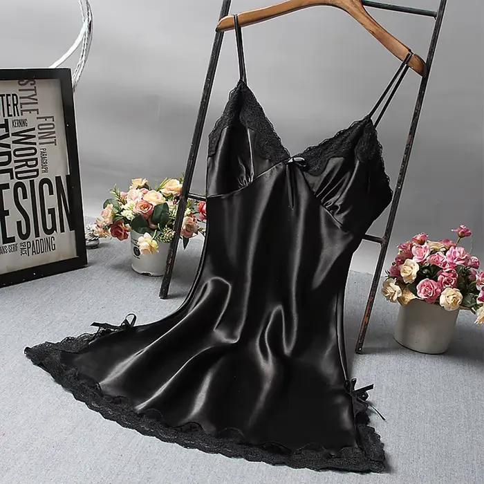 Nuisette en satin Zyncue élégante avec col en V et dentelle pour femmes - Occasions spéciales