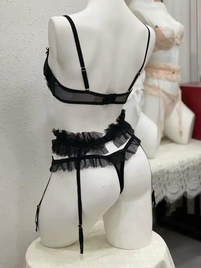 Ensemble de lingerie féminine en dentelle rose et noire avec soutien-gorge push-up et culotte jarretières pour femmes sexy occassions spéciales