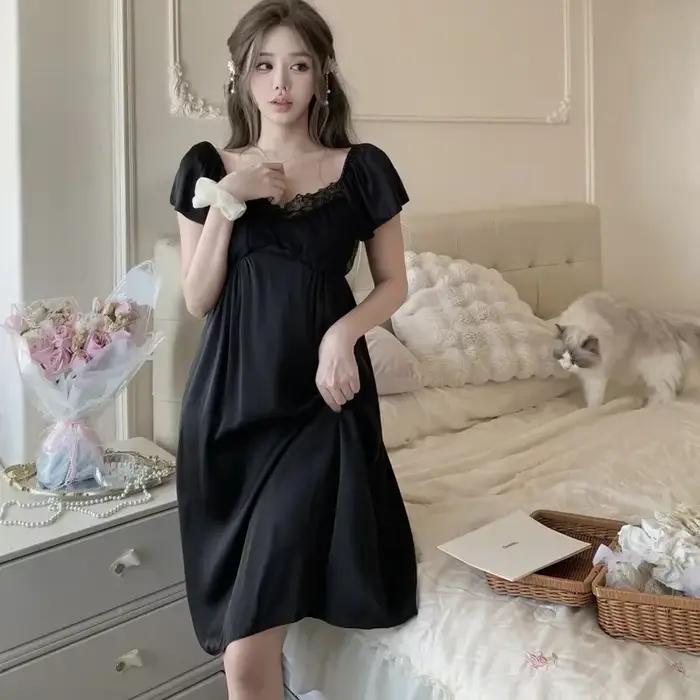 Robe longue d'été en soie pour femmes, vêtements de nuit, bretelles fines, manches courtes, vêtements de maison doux, avec coussinet de poitrine, chemise de nuit en soie glacée