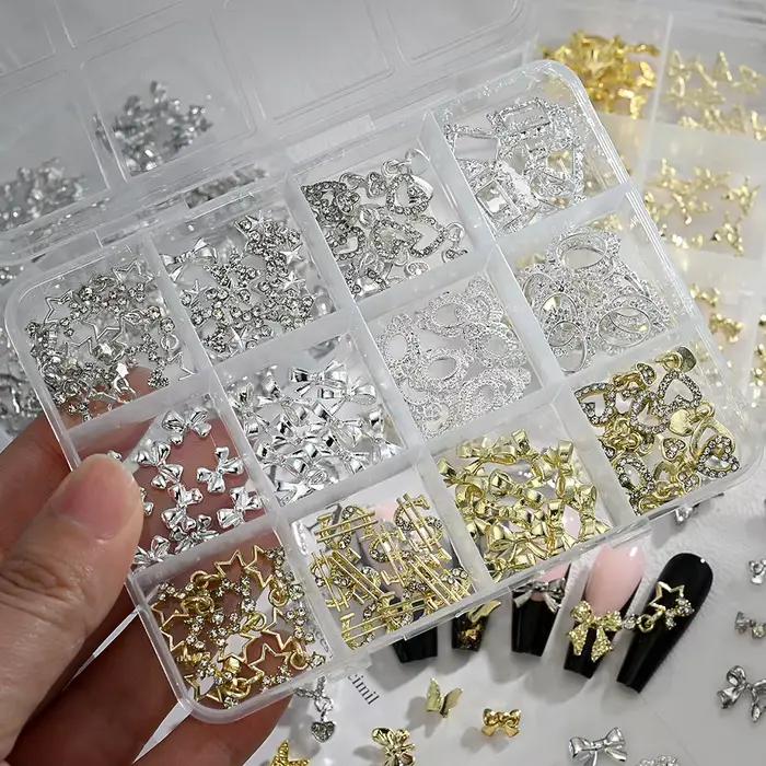 120 ks/škatľa 3D zlatá mašľa motýľ nechtové prívesky z lesklého kovu roztomilý motýlik/diamant hviezda nechtový šperk