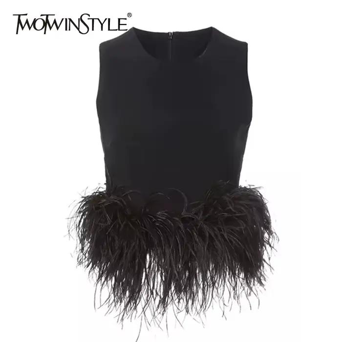 TWOTWINSTYLE čierny patchwork pierkový kórejský módny top pre ženy s okrúhlym výstrihom bez rukávov štíhly vrch 2021