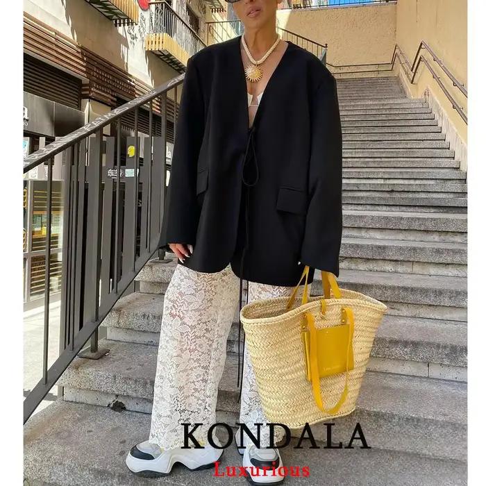 KONDALA voľný oversized čierny blazer pre ženy s výstrihom do V