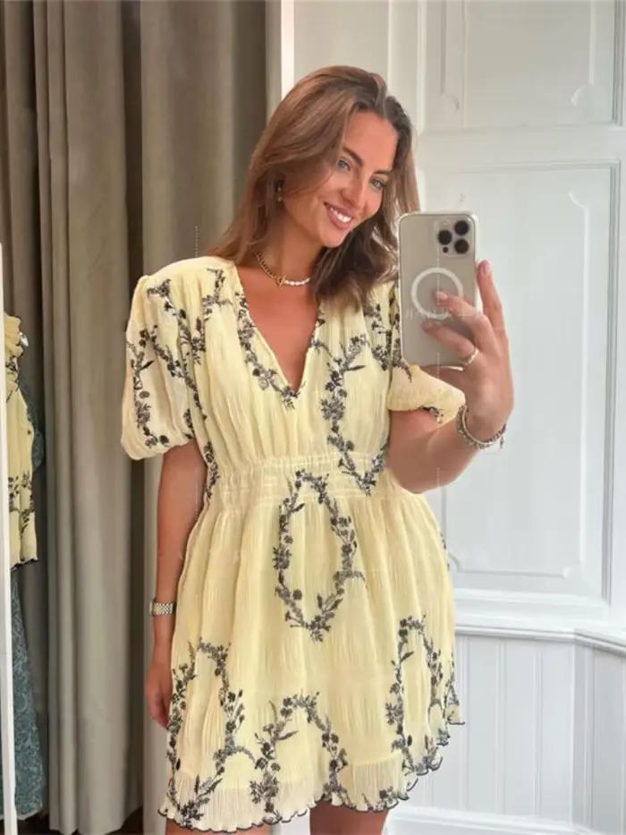 Elegantné a šik šaty z hodvábneho šifónu