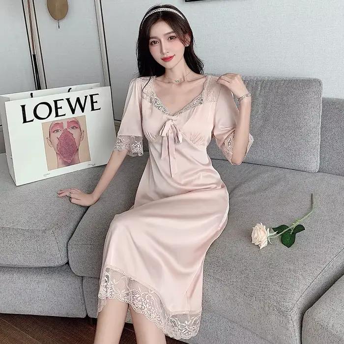 Chemise de nuit Sexy à manches courtes pour femmes, vêtements d'été en dentelle ajourée en soie glacée, Design Long