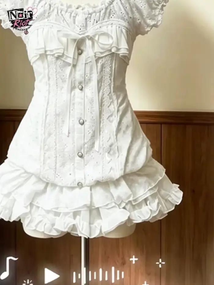 Dvojdielny set Sweet Lolita pre ženy: vypasovaná blúzka s nafúknutými rukávmi a čipkovanými volánmi + roztomilá a ležérna japonská mini-sukňa Kawaii