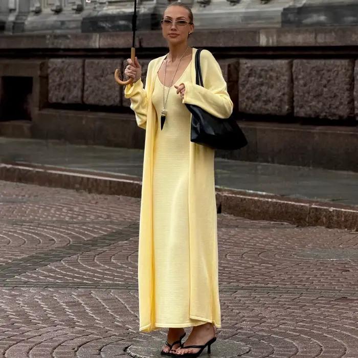 Tuularose dámske dlhé šaty 2-dielne jednofarebné pletené so špagetovými ramienkami a dlhými rukávmi Cardigan set ležérny