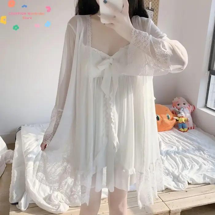 Ensemble de nuit de princesse en Satin blanc, 2 pièces, en maille soyeuse, bretelles Spaghetti, multicouches, garniture en dentelle, vêtements de nuit